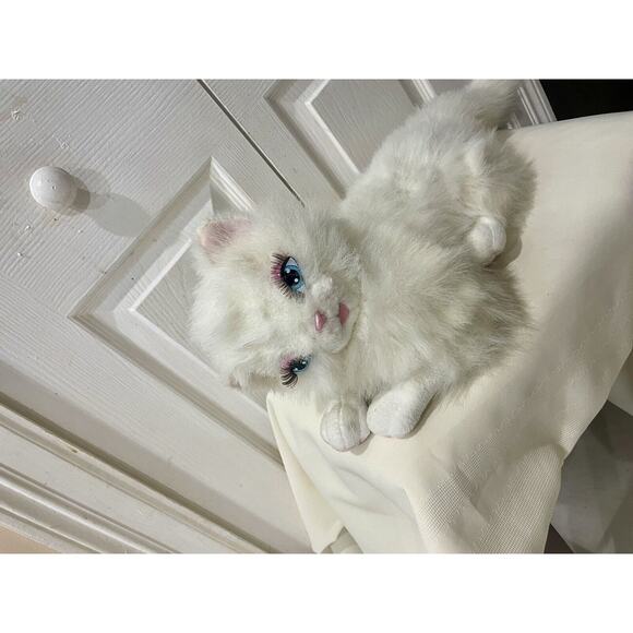 Mattel vintage 2004 SERAPHINA THE CAT FROM BARBIE TALKING CAT RARE COLLECTIBLE - Picture 8 of 10